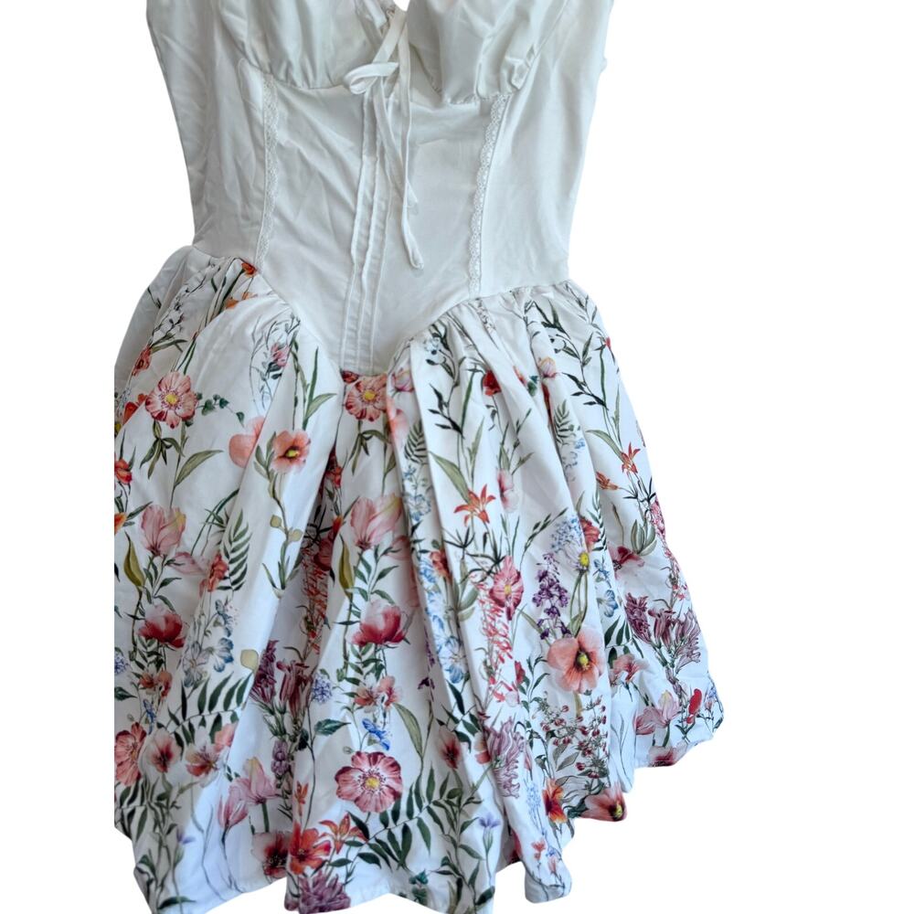 White Floral Corset Dress M Bustier Bubble Skirt Cottagecore Coquette Fit A-Line - Picture 3 of 9